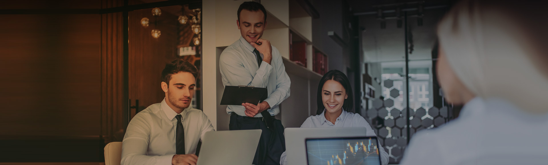 開誠務(wù)實，為投資者創(chuàng)造長遠價值