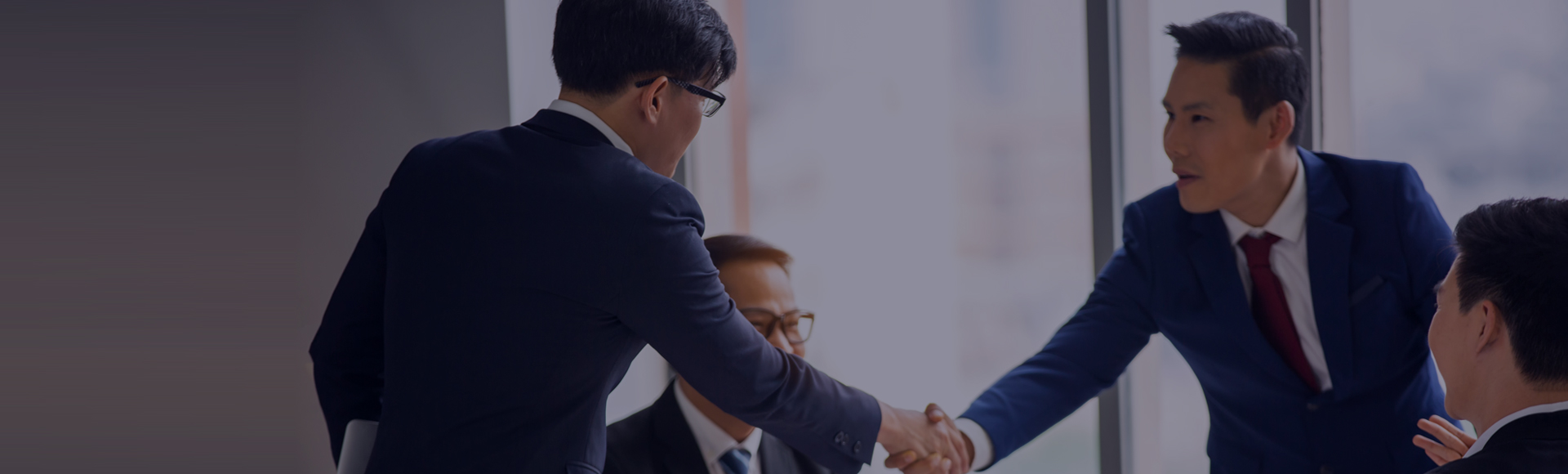 我們胸懷鴻鵠之志
希望以開放融合的心態(tài)，和你一起預(yù)見未來！